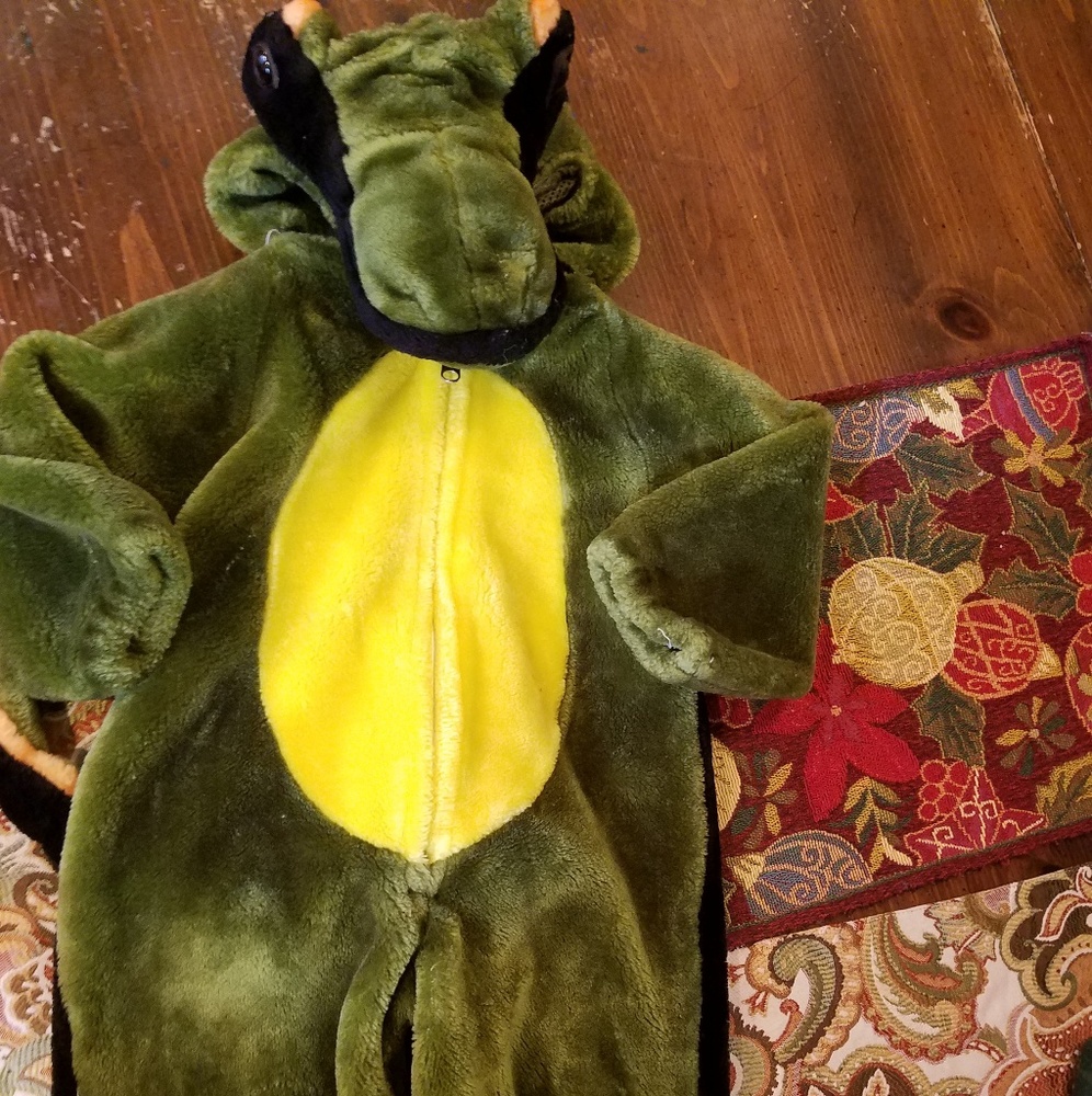 Toddlers 3T *Sale 💥Alligator